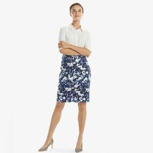 MM Lafleur The Cobble Hill Skirt Floral Cotton in Blue / Ivory - Size 4